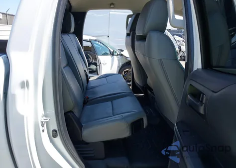 2021 Toyota Tundra Sr z USA, uszkodzony, nr VIN 5TFTY5F17MX012081